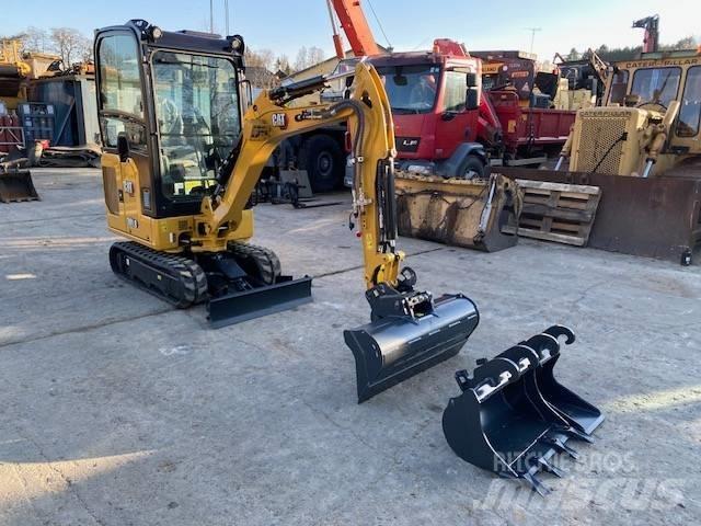 CAT 301.8 Miniescavadeiras