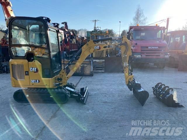 CAT 301.8 Miniescavadeiras