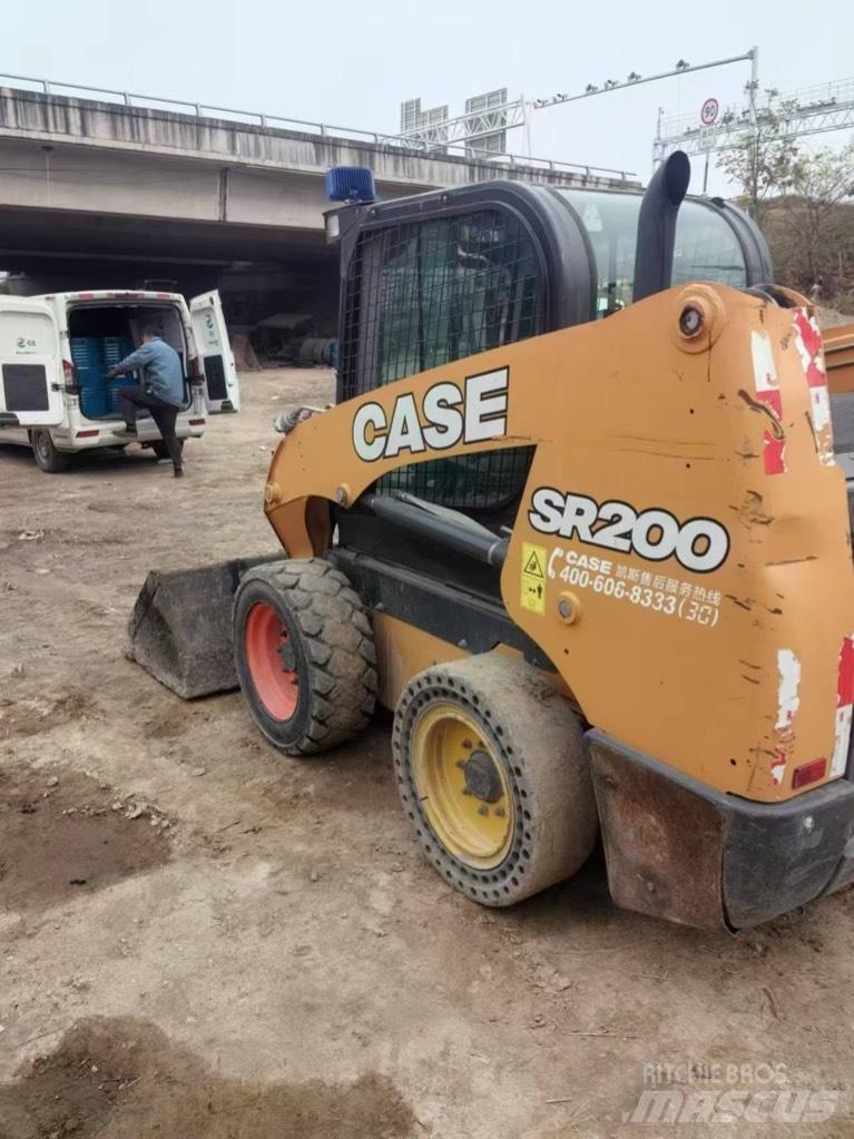 CASE SR200 Minicarregadeiras