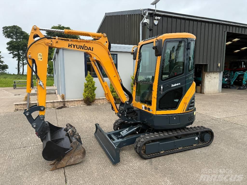 Hyundai R25Z-9 AK Miniescavadeiras