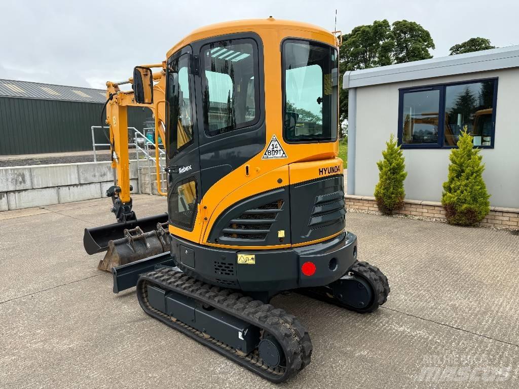 Hyundai R25Z-9 AK Miniescavadeiras