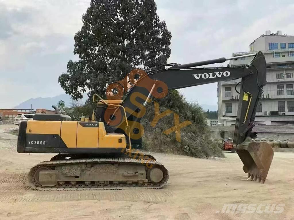 Volvo EC 210 B LC Escavadeiras de esteiras