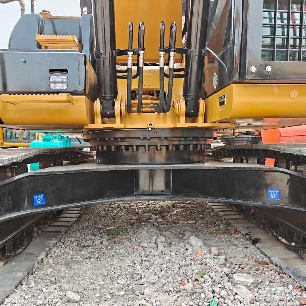 CAT 323D Escavadeiras de esteiras