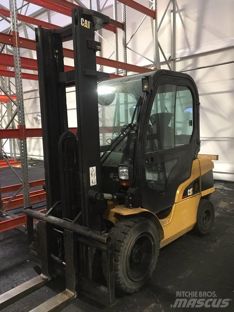 CAT DP 35 N Empilhadores Diesel