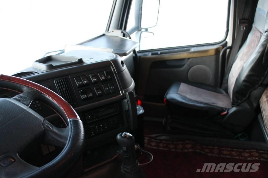 Volvo FH 12 460 Caminhões de caixa fechada