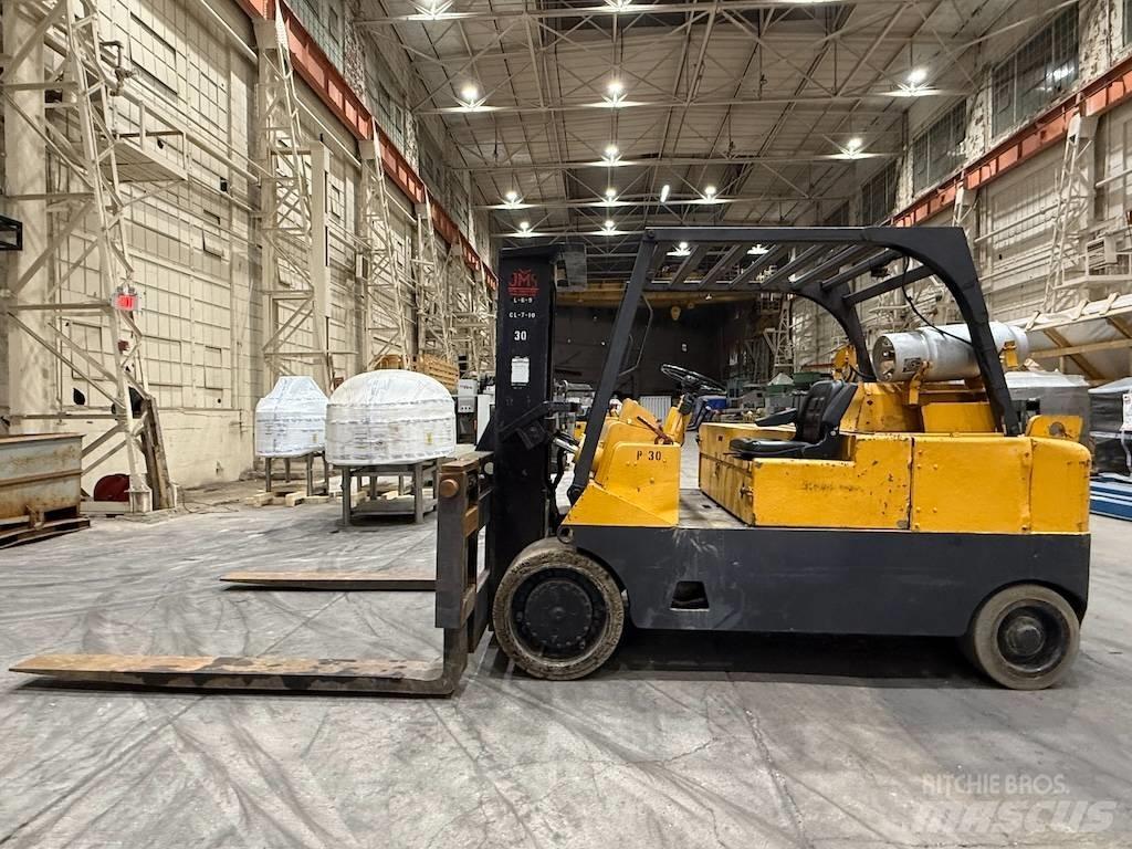 Royal T300B Empilhadores todo-terreno