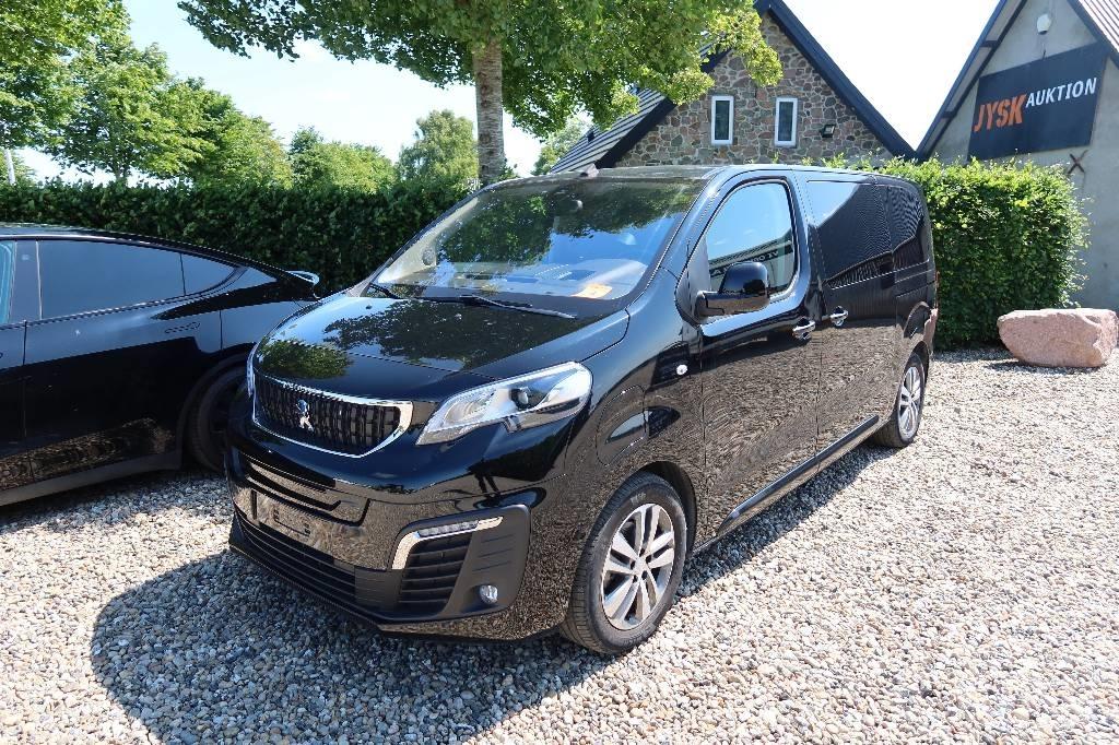 Peugeot E-Traveller Automóvel