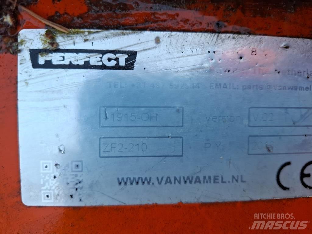 Perfect ZF2-210 Gadanheiras e cortadores de folhas para pastos