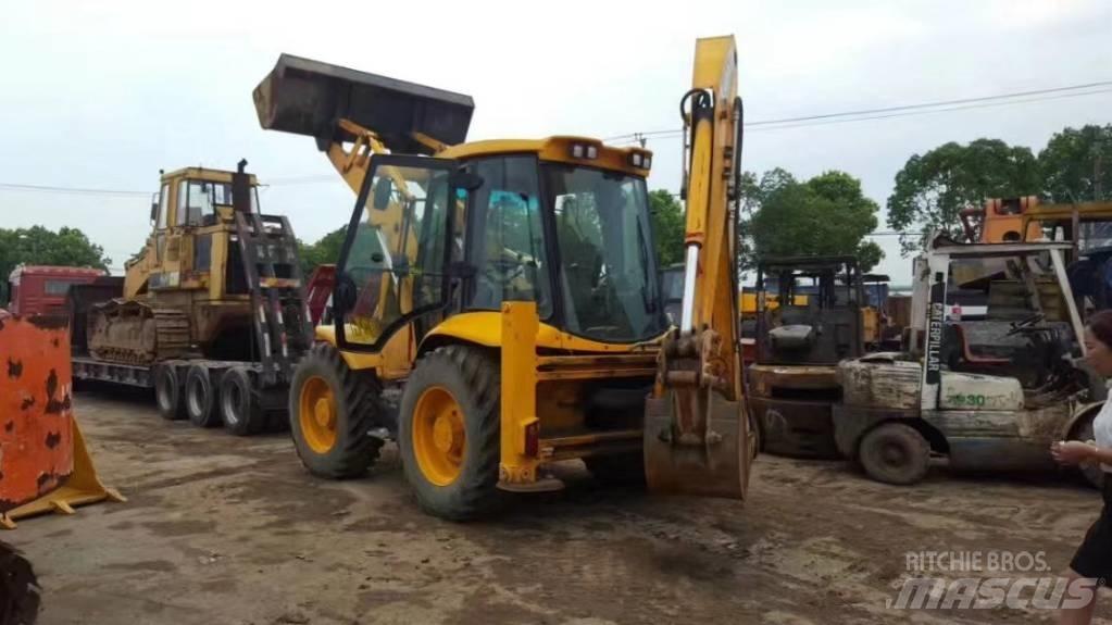JCB 4CX Retroescavadeiras