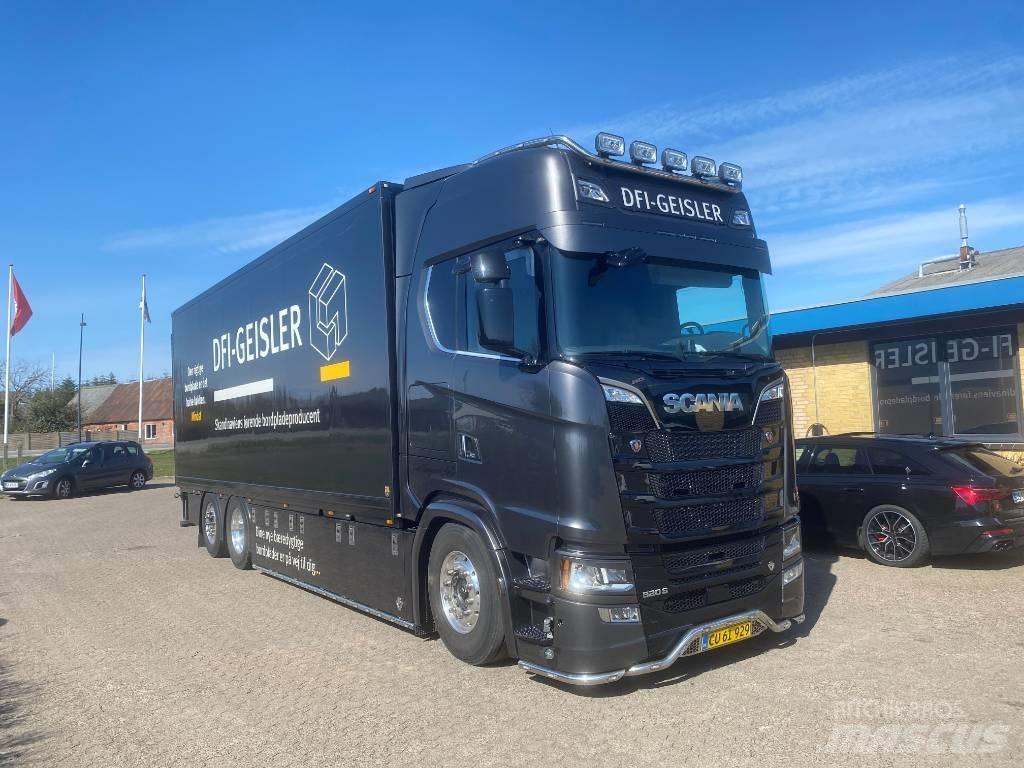 Scania S 520 Caminhões de caixa fechada