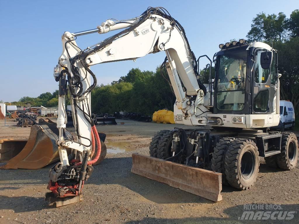 Komatsu PW118MR-11 Escavadoras de rodas