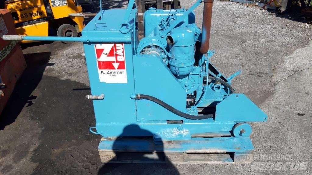 Hanix 32 HP Construção - Outros
