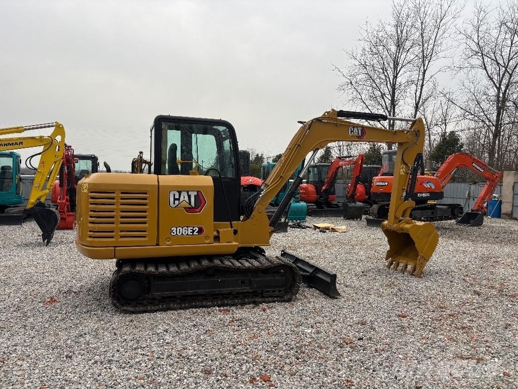 CAT 306E2 Miniescavadeiras