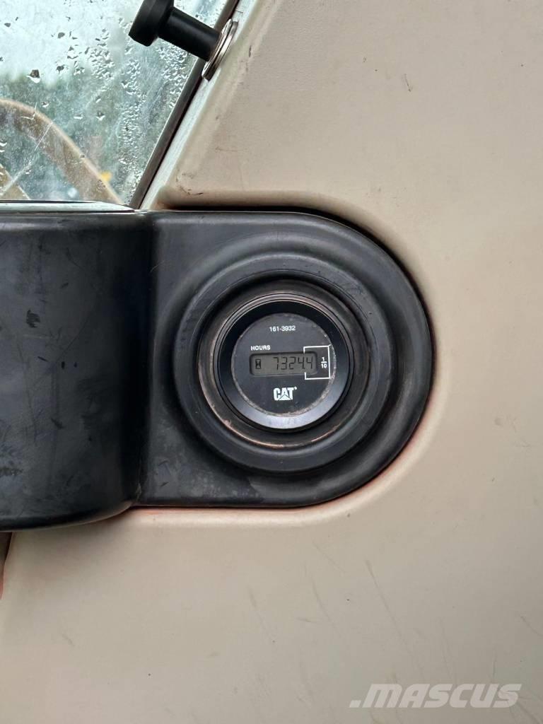 CAT 325 C LN Escavadeiras de esteiras