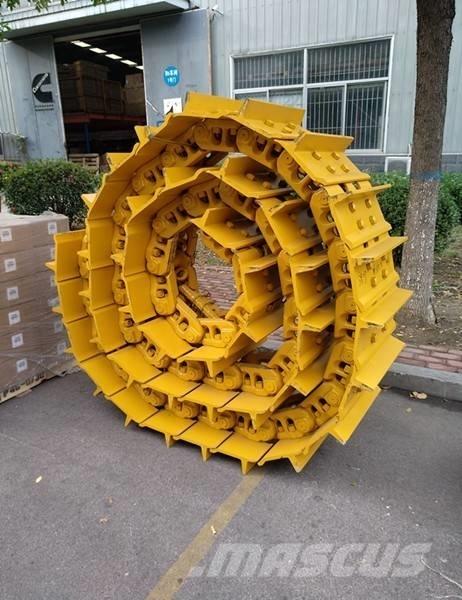 Komatsu D155A-6 Rastos
