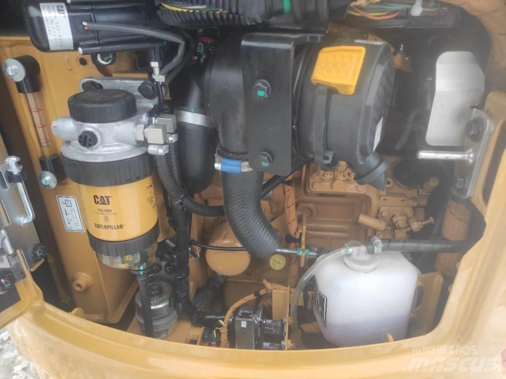 CAT 301.6 Miniescavadeiras