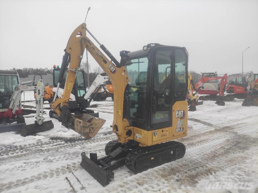 CAT 301.6 Miniescavadeiras