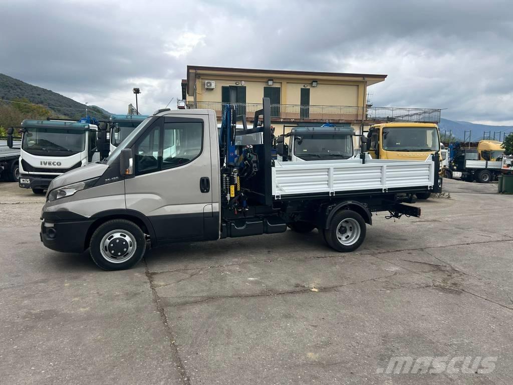 Iveco Daily 35-130 Camiões grua