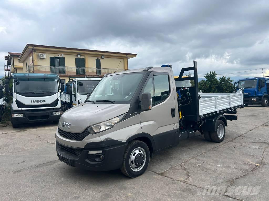 Iveco Daily 35-130 Camiões grua