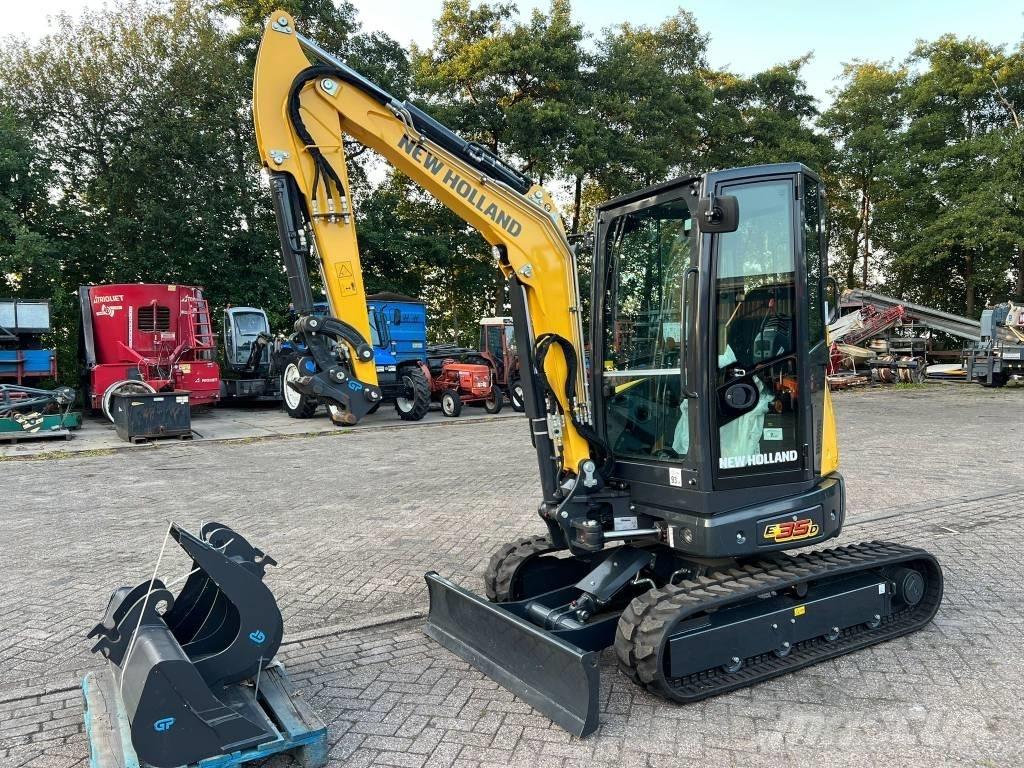New Holland E 35 D Miniescavadeiras