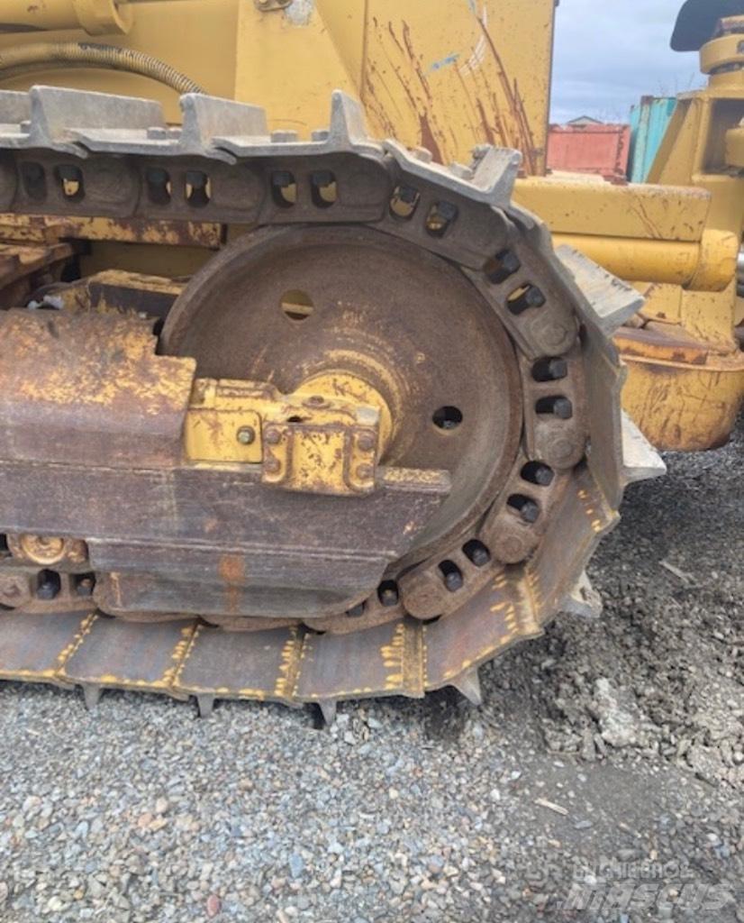 CAT D 5 C Dozers - Tratores rastos