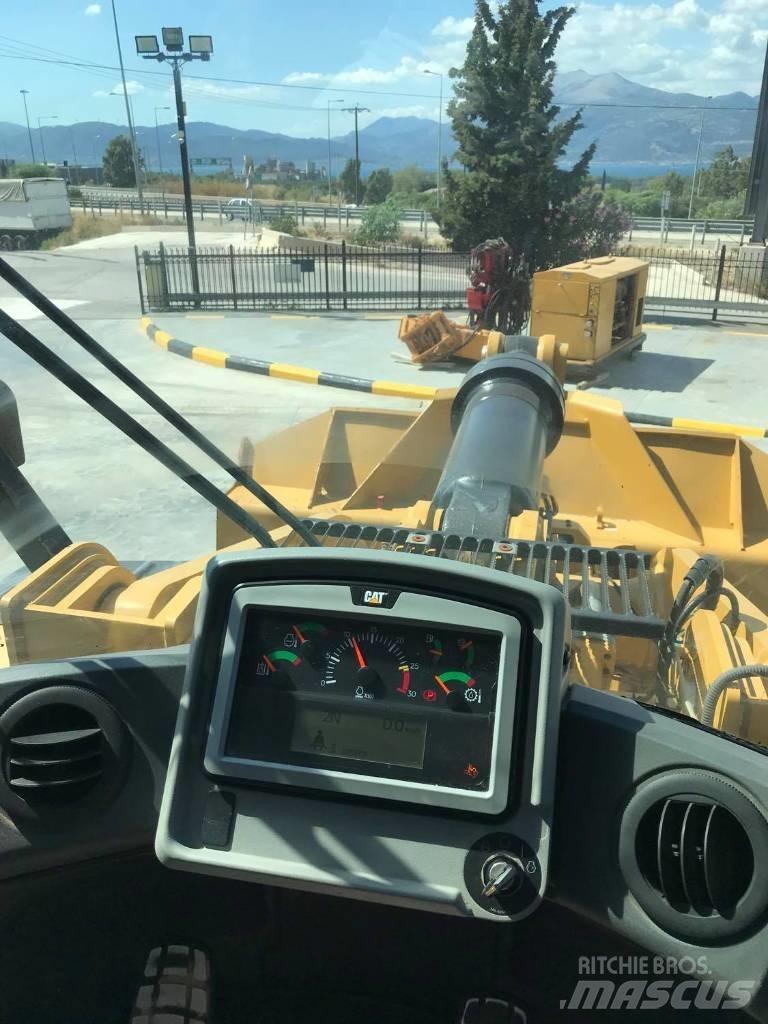 CAT 972M Carregadeiras de rodas