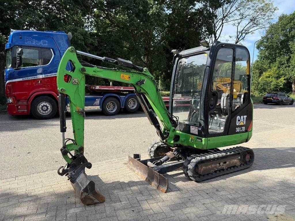 CAT 301.7D Miniescavadeiras