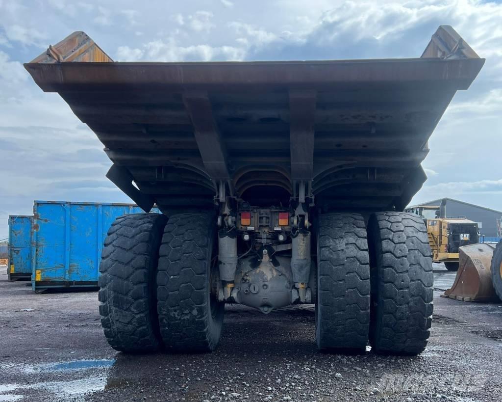 CAT 775 G Camiőes basculantes rígidos