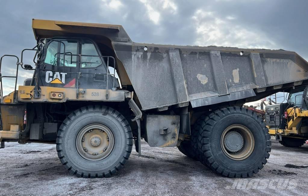CAT 775 G Camiőes basculantes rígidos