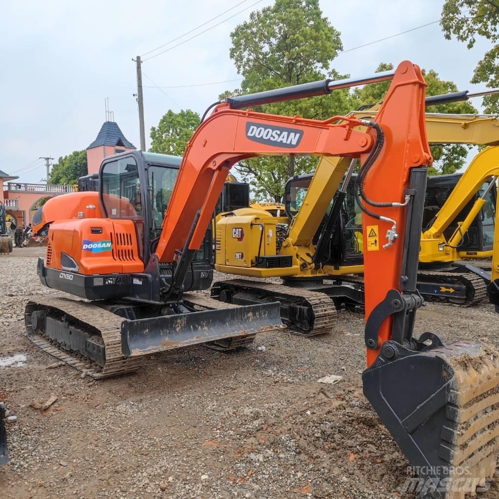 Doosan DX60 Miniescavadeiras