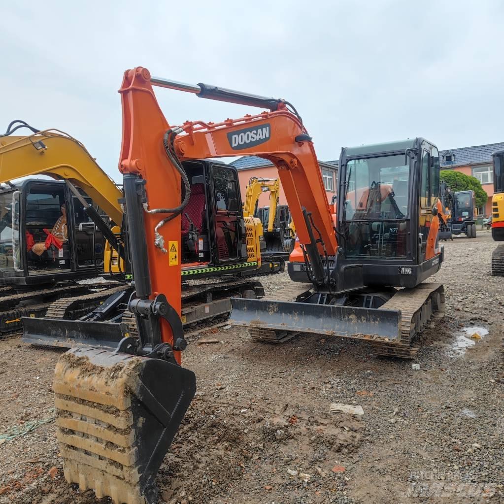 Doosan DX60 Miniescavadeiras