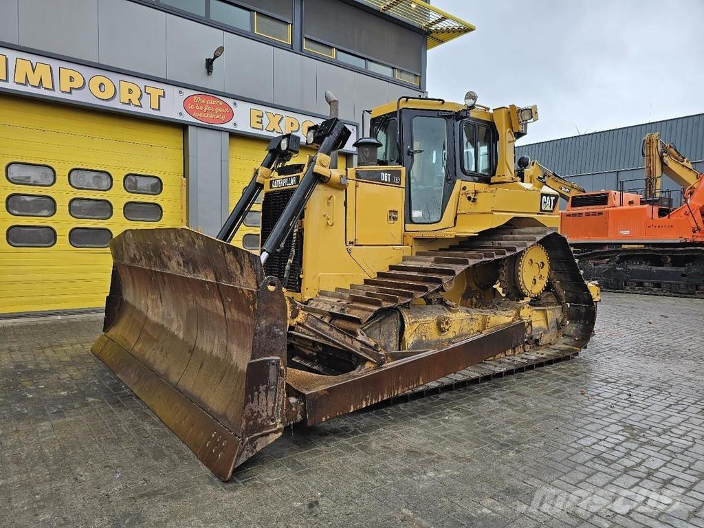 CAT D6T Dozers - Tratores rastos