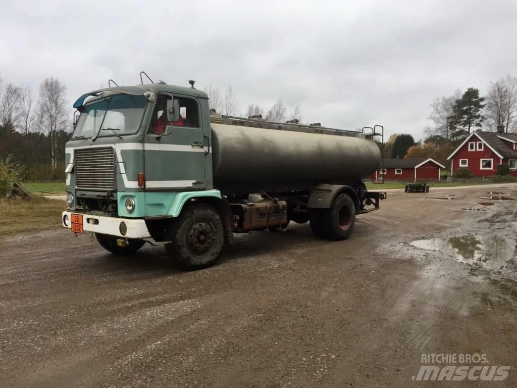 Volvo F 88 Camiões-cisterna