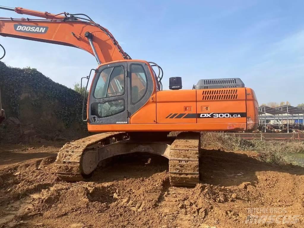 Doosan DX 300 LC Escavadeiras de esteiras