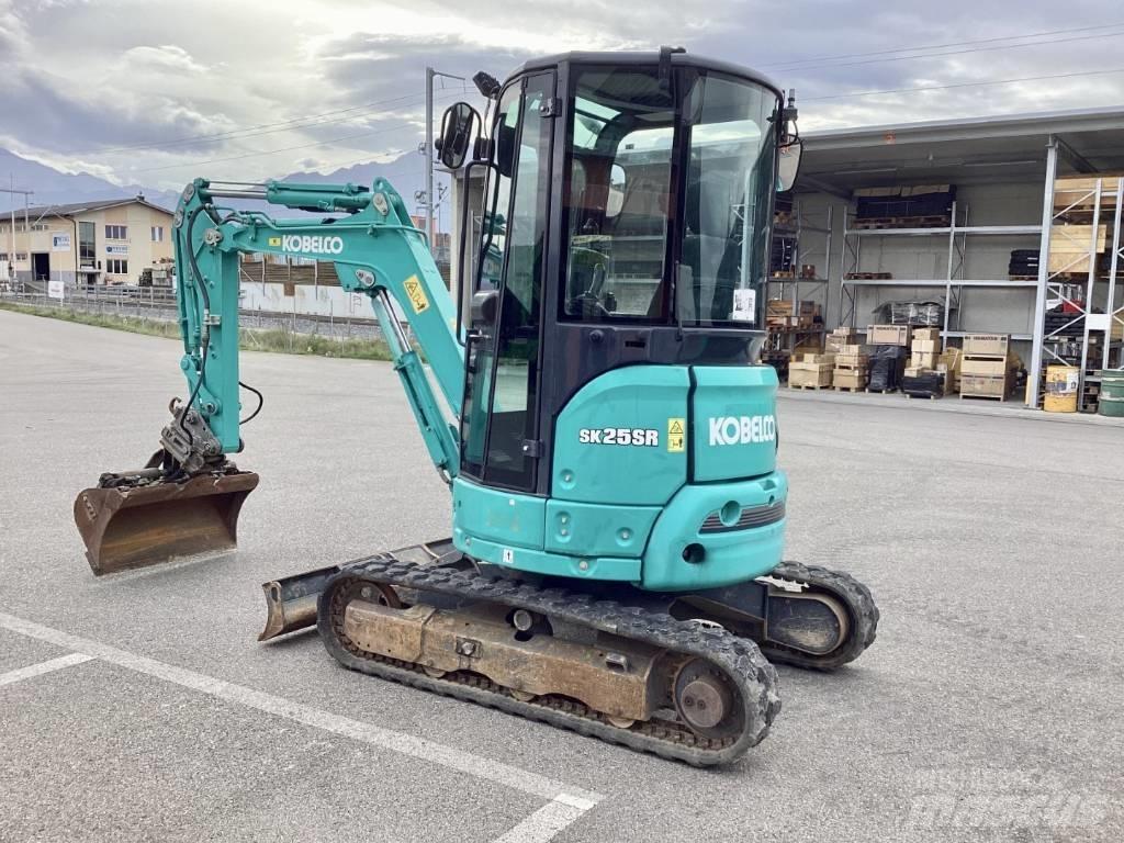 Kobelco SK25SR-6 Miniescavadeiras