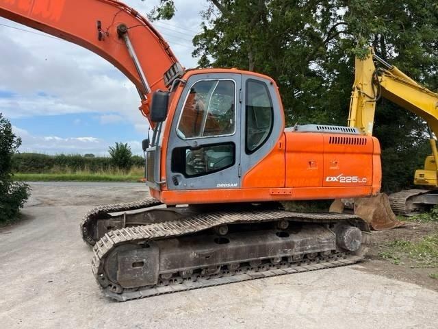 Doosan DX 225 LC Escavadeiras de esteiras