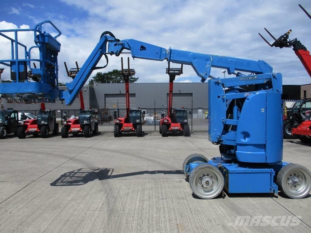 JLG E300 AJP (180) Plataformas de braço compactas auto-propulsão