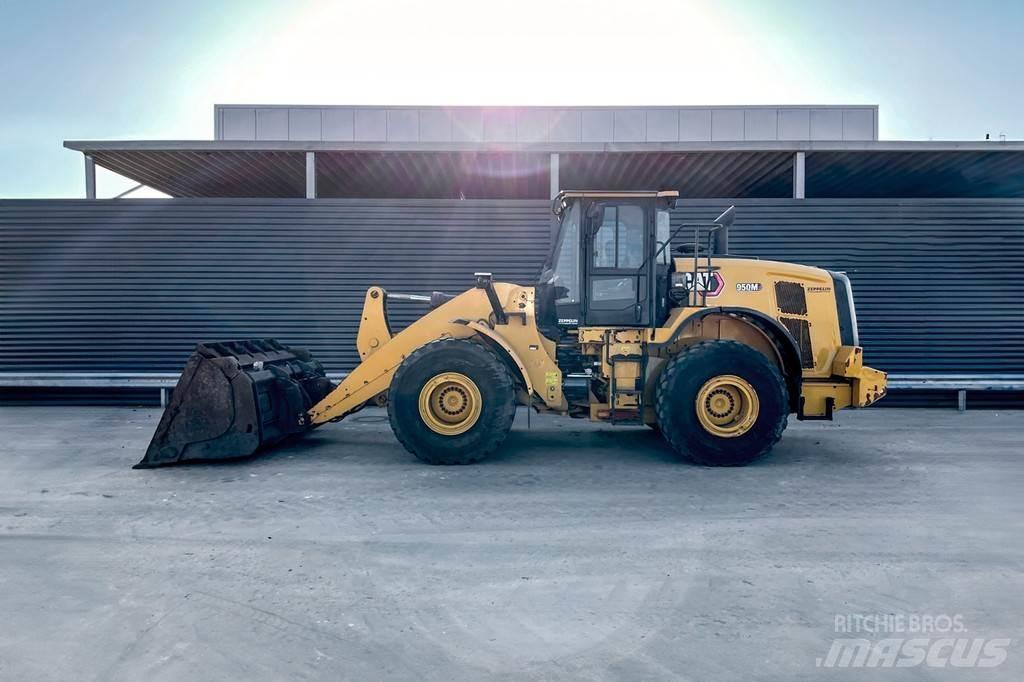 CAT 950M Carregadeiras de rodas