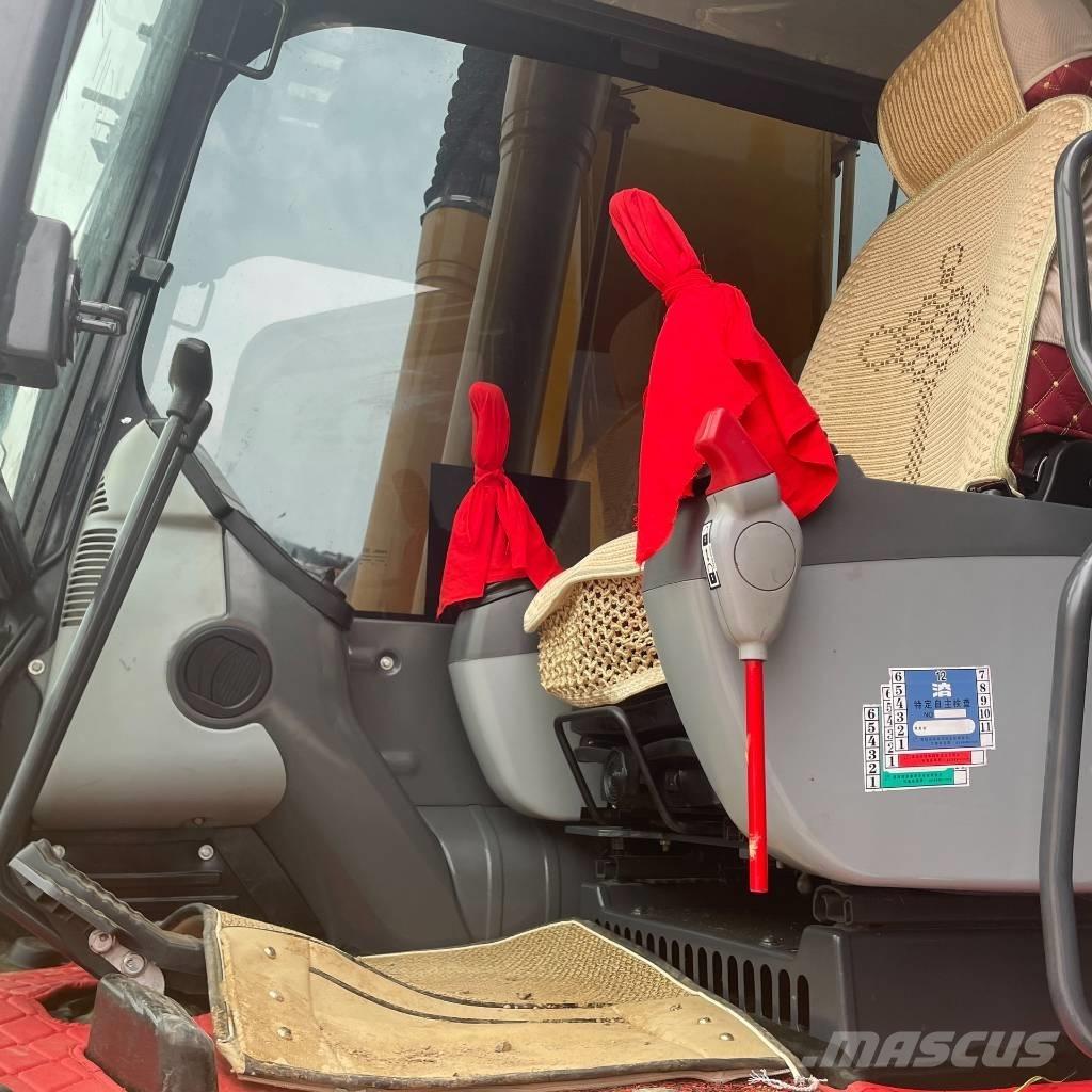 Komatsu PC 220-8 Escavadeiras de esteiras