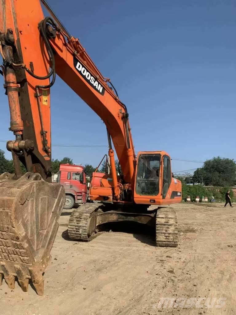 Doosan DH300 Escavadeiras de esteiras