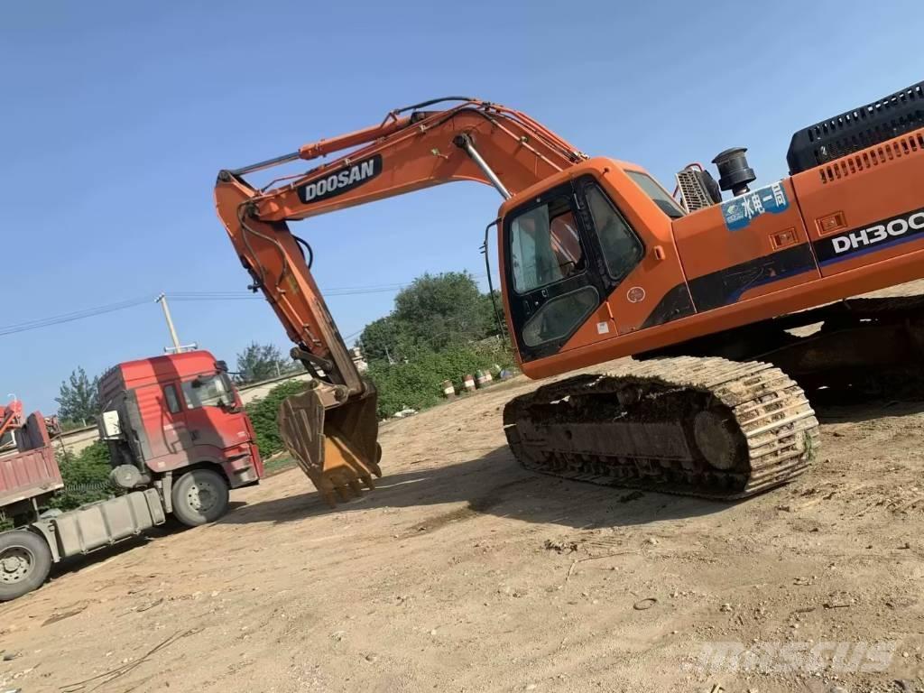 Doosan DH300 Escavadeiras de esteiras