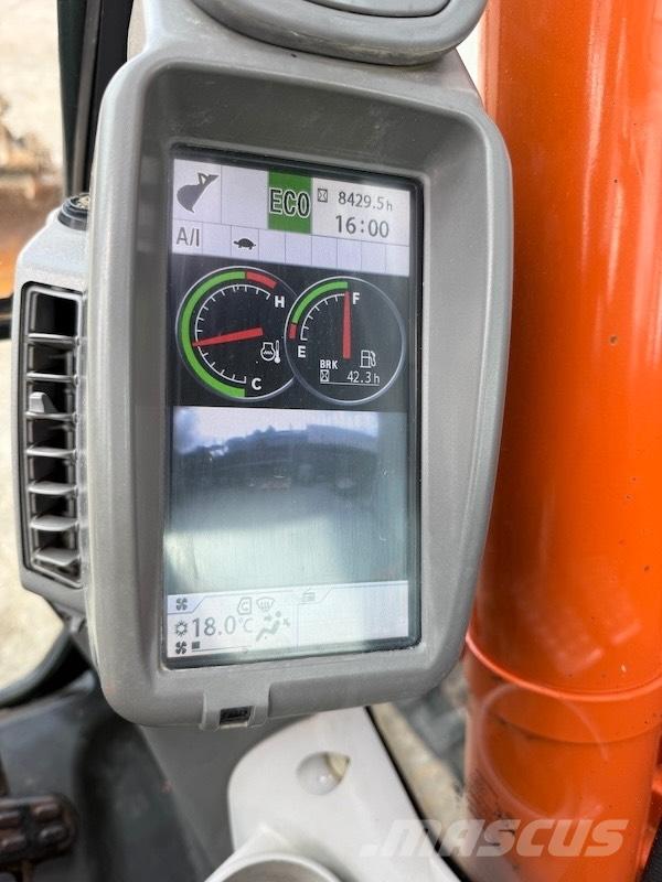 Hitachi ZX 135 US-5B Escavadeiras de esteiras