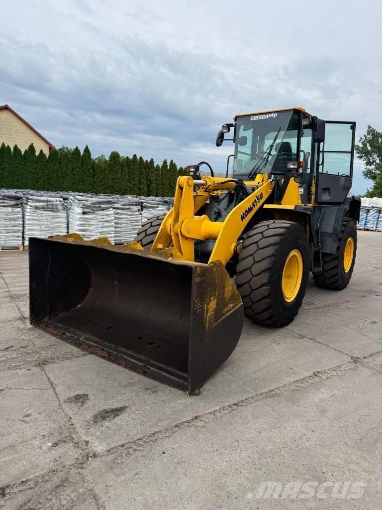 Komatsu WA250 Carregadeiras de rodas