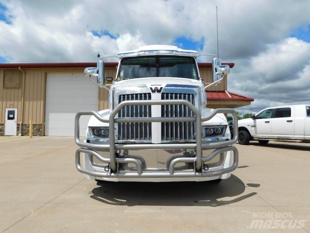 Western Star 5700 XE Cavalos Mecânicos