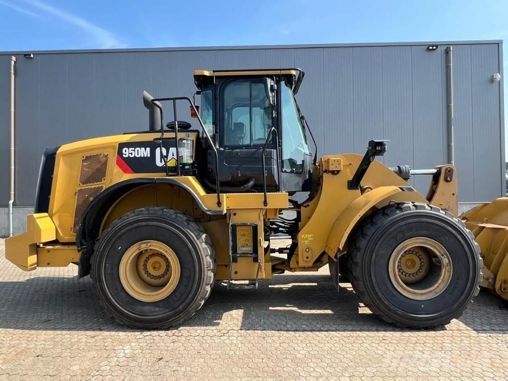 CAT 950M Carregadeiras de rodas