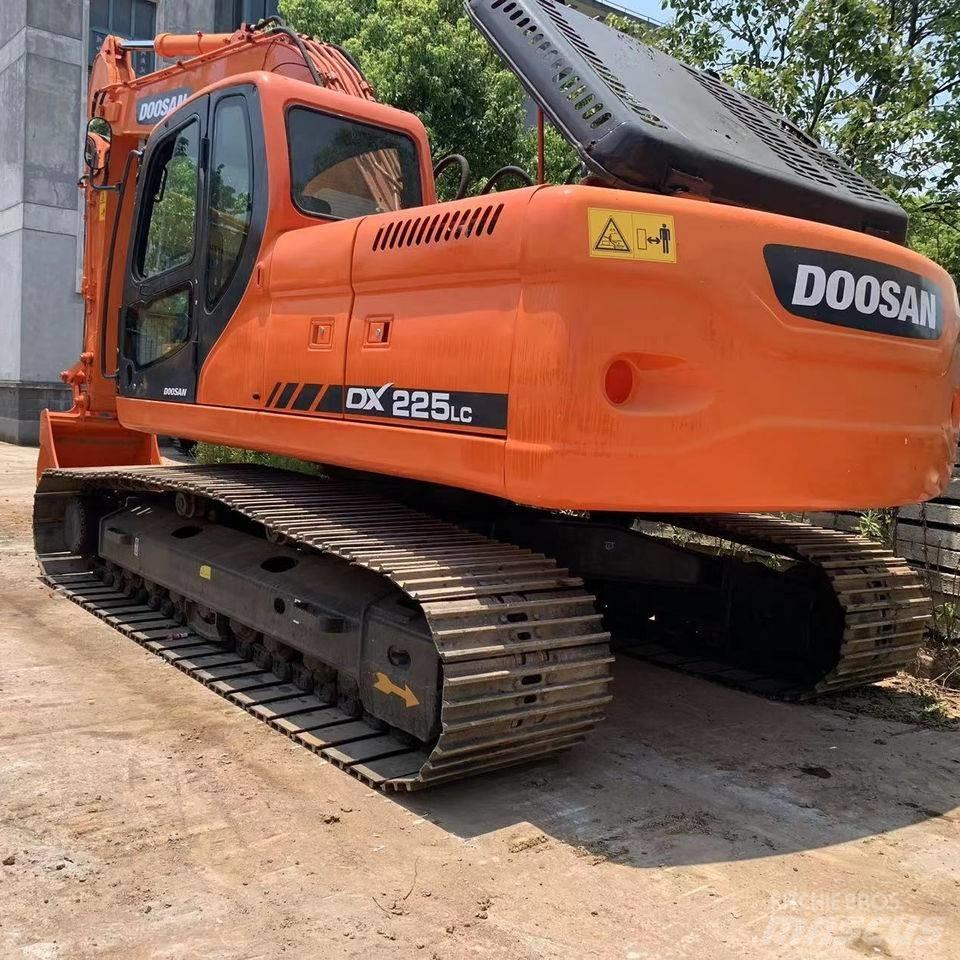 Doosan dx225 Escavadeiras de esteiras