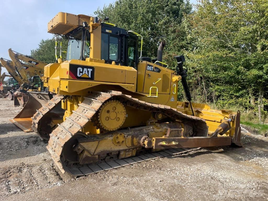 CAT D 6 T LGP D6T Dozers - Tratores rastos
