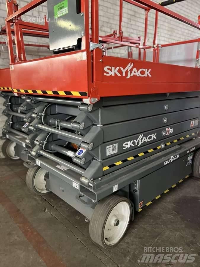 SkyJack SJ4732 Elevadores de tesoura