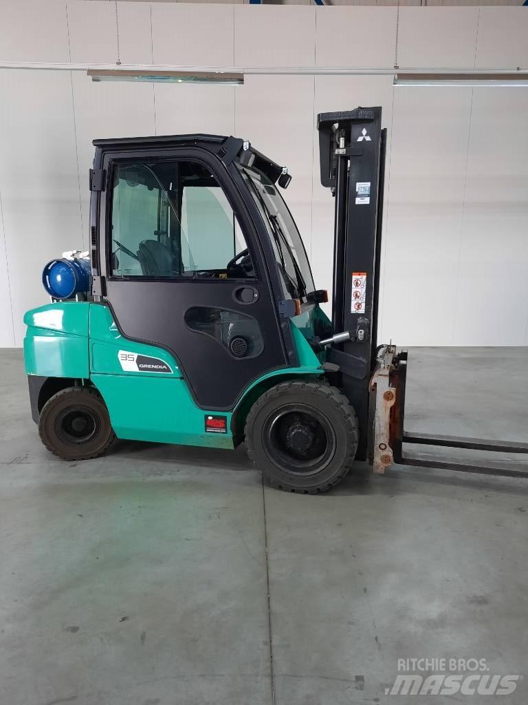 Mitsubishi FG35NT Empilhadores a gás