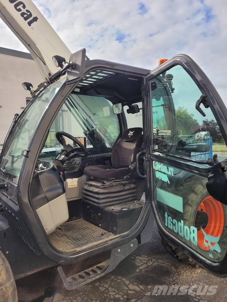 Bobcat TL 30.70 HB Manipulador telescópico